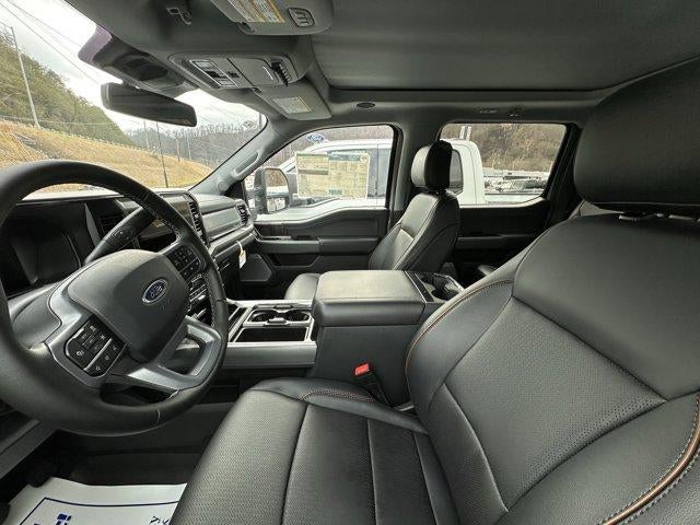 2025 Ford Super Duty F-250 SRW XL 4WD Crew Cab 6.75' Box