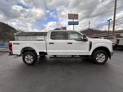 2026 Ford Super Duty F-350 SRW XLT 4WD Crew Cab 6.75' Box