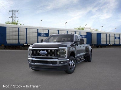 2026 Ford Super Duty F-350 DRW LARIAT 4WD Crew Cab 8' Box