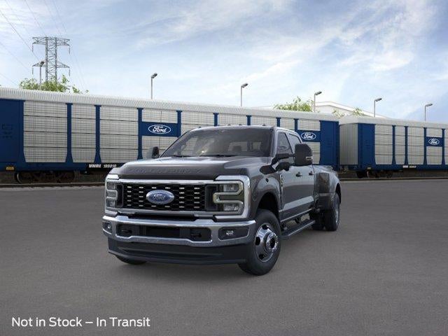 2026 Ford Super Duty F-350 DRW LARIAT 4WD Crew Cab 8' Box