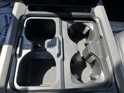 2026 Ford Super Duty F-350 DRW LARIAT 4WD Crew Cab 8' Box