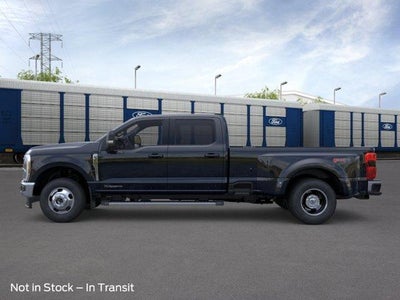 2026 Ford Super Duty F-350 DRW LARIAT 4WD Crew Cab 8' Box