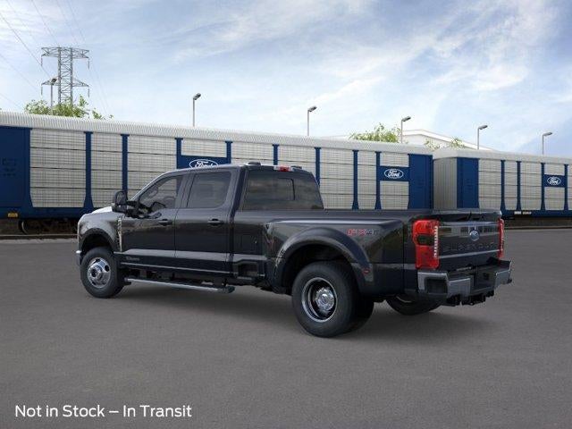 2026 Ford Super Duty F-350 DRW LARIAT 4WD Crew Cab 8' Box