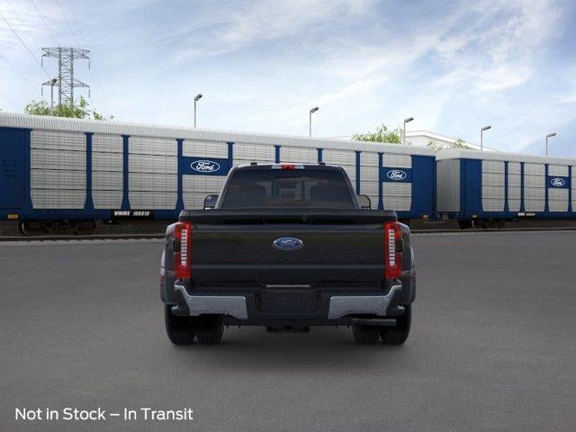 2026 Ford Super Duty F-350 DRW LARIAT 4WD Crew Cab 8' Box