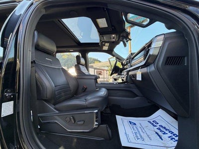2027 Ford Super Duty F-450 DRW Platinum 4WD Crew Cab 8' Box