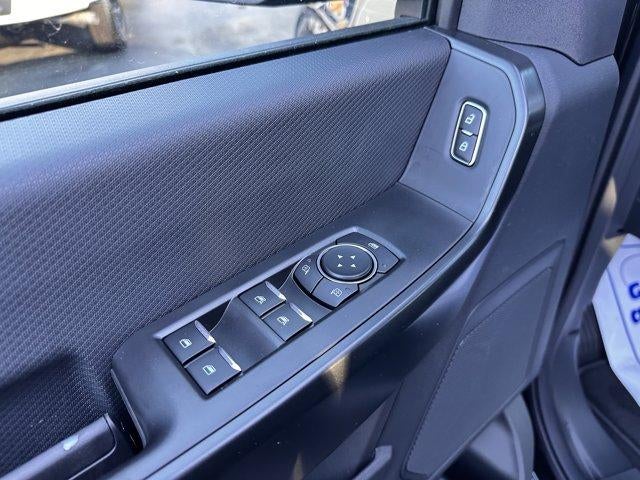 2025 Ford F-150 STX 4WD SuperCrew 5.5' Box