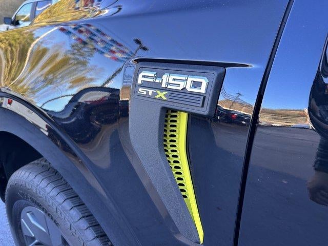 2025 Ford F-150 STX 4WD SuperCrew 5.5' Box