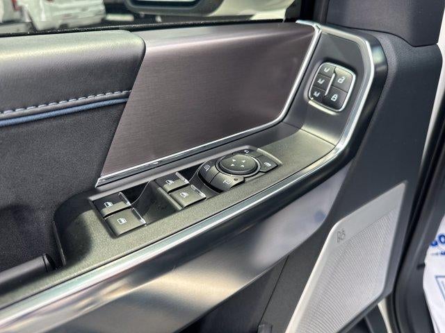 2025 Ford F-150 Platinum 4WD SuperCrew 5.5' Box
