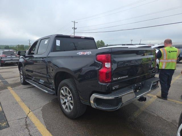 2022 Chevrolet Silverado 1500 Crew Cab Short Box 4-Wheel Drive LT 1LT