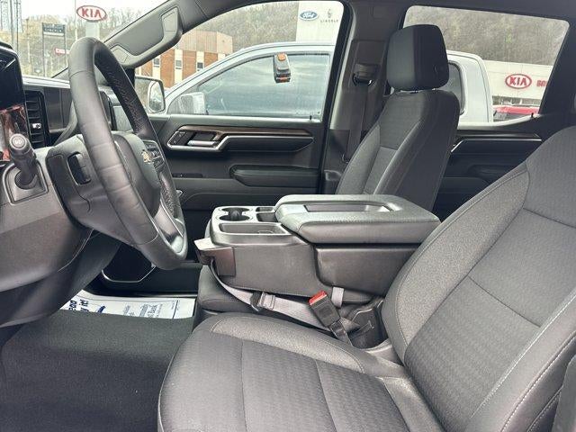 2023 Chevrolet Silverado 1500 Crew Cab Short Box 4-Wheel Drive LT 2FL