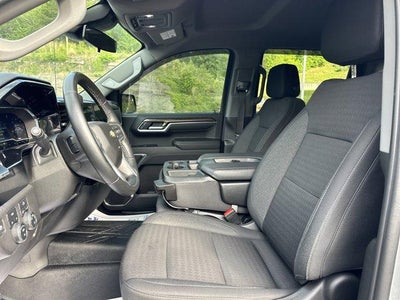 2023 Chevrolet Silverado 1500 Crew Cab Short Box 4-Wheel Drive LT 2FL