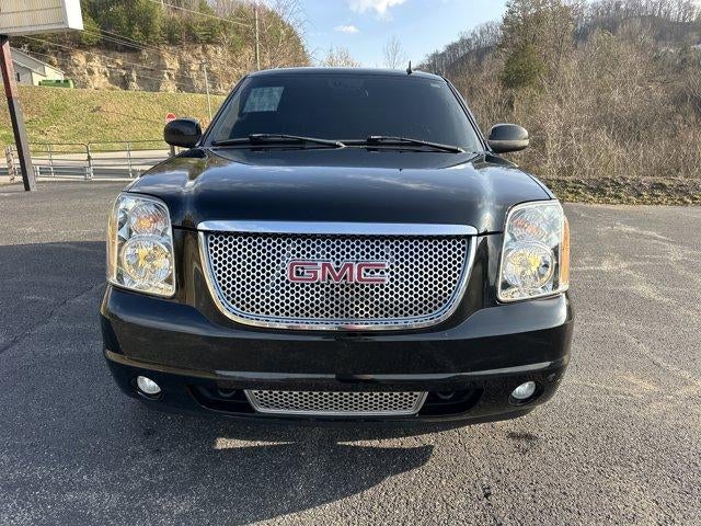 2007 GMC Yukon Denali AWD 4dr