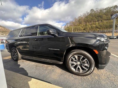 2021 Chevrolet Suburban 4WD LT