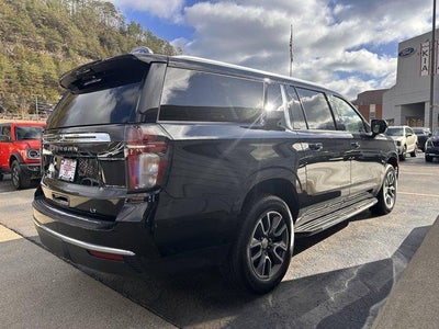 2021 Chevrolet Suburban 4WD LT