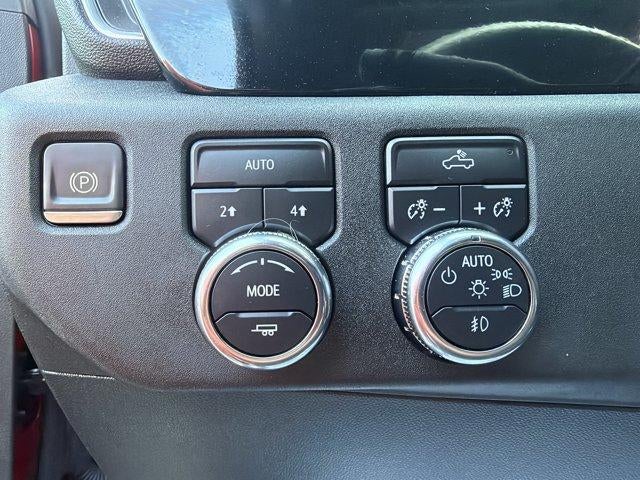 2023 GMC Sierra 1500 Crew Cab Short Box 4-Wheel Drive Elevation 3VL