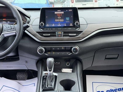 2025 Nissan Altima SV FWD