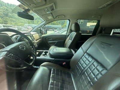 2018 Nissan Titan 4x4 Crew Cab Platinum Reserve