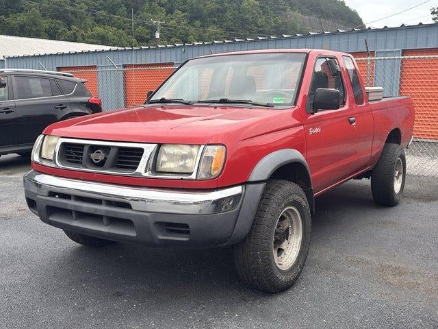 2000 Nissan Frontier 4WD XE