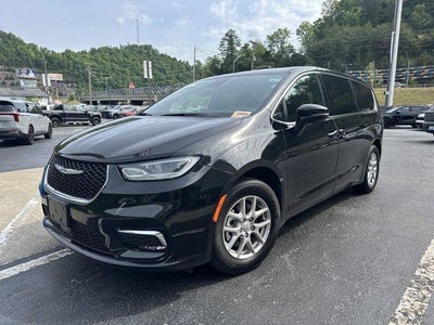 2025 Chrysler Pacifica Select FWD