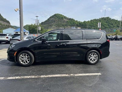 2025 Chrysler Pacifica Select FWD
