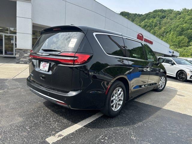 2025 Chrysler Pacifica Select FWD