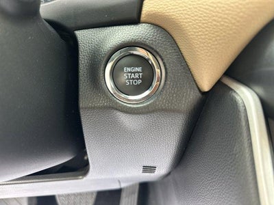 2025 Toyota RAV4 XLE AWD (Natl)