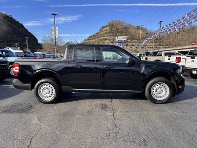 2025 Ford Maverick XL AWD SuperCrew