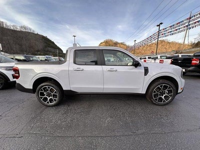 2025 Ford Maverick LARIAT AWD SuperCrew