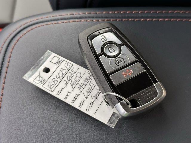 2025 Ford Maverick LARIAT AWD SuperCrew