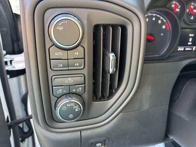 2024 Chevrolet Silverado 1500 Crew Cab Short Box 4-Wheel Drive Custom Trail Boss