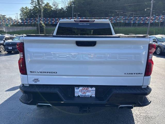 2024 Chevrolet Silverado 1500 Crew Cab Short Box 4-Wheel Drive Custom Trail Boss