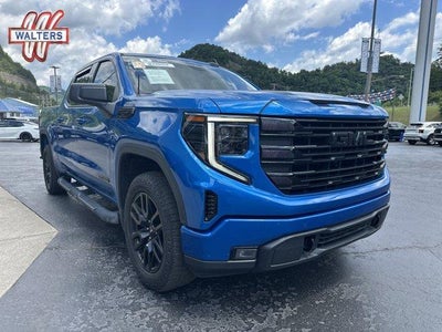 2022 GMC Sierra 1500 Crew Cab Short Box 4-Wheel Drive Elevation 3SB