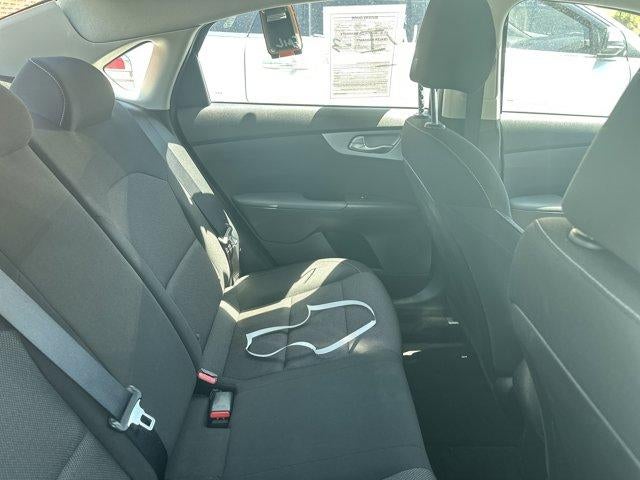 2024 Kia Forte LXS IVT