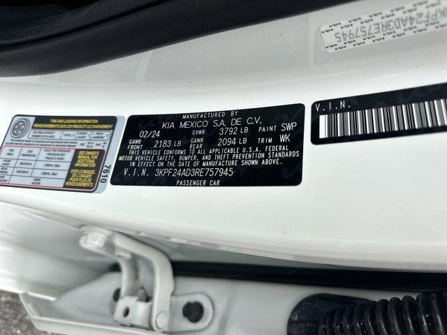 2024 Kia Forte LXS IVT