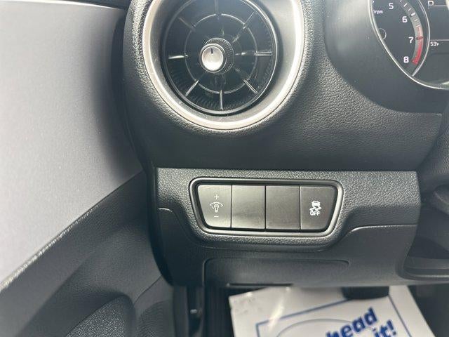 2024 Kia Forte LXS IVT