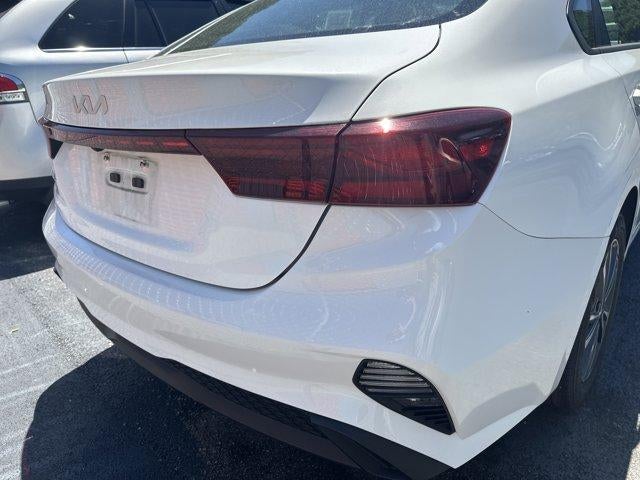 2024 Kia Forte LXS IVT
