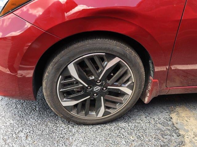 2025 Nissan Versa SR CVT