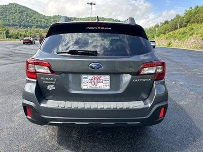 2018 Subaru Outback 2.5i Premium