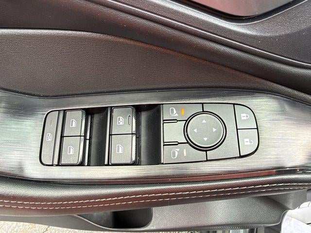 2025 Nissan Rogue AWD SV