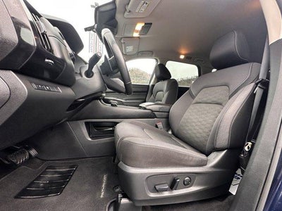 2024 Nissan Pathfinder SV 2WD