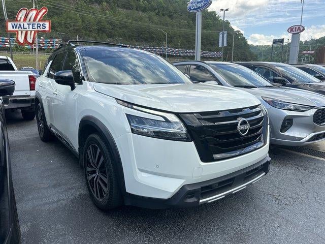 2023 Nissan Pathfinder Platinum 4WD