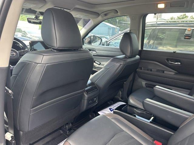 2023 Nissan Pathfinder Platinum 4WD
