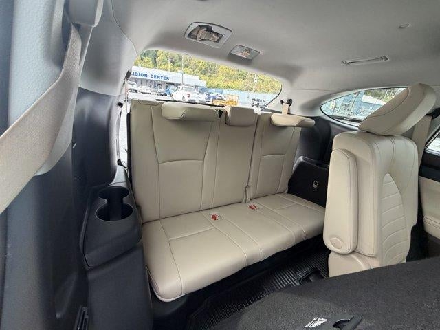 2022 Toyota Highlander XLE AWD (Natl)