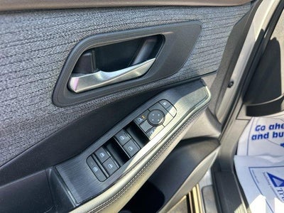 2023 Nissan Rogue AWD SV *Ltd Avail*