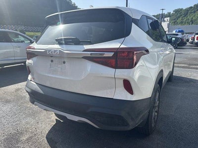 2023 Kia Seltos LX IVT AWD