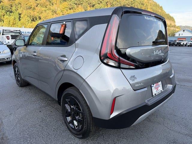 2025 Kia Soul LX FWD