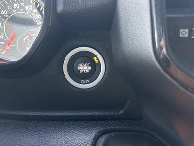 2020 RAM 1500 Big Horn 4x4 Crew Cab 5'7" Box