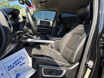 2019 RAM 1500 Laramie 4x4 Crew Cab 5'7" Box