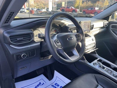 2023 Ford Explorer XLT 4WD