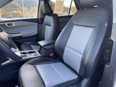 2023 Ford Explorer XLT 4WD